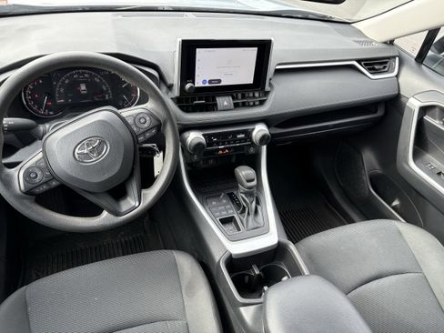 Used 2023 Toyota RAV4 LE image 13