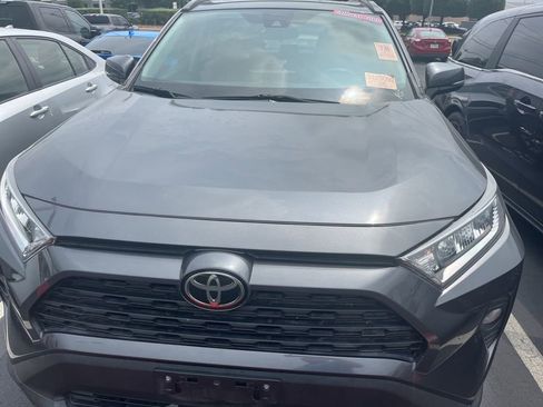 Used 2019 Toyota RAV4 XLE Premium FWD image 2