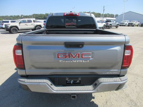 New 2026 GMC Canyon Denali AWD/4WD image 4