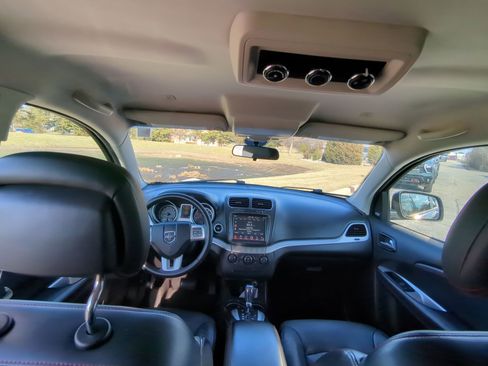 Used 2018 Dodge Journey GT image 11