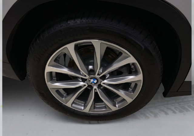Used 2018 BMW X3 xDrive30i AWD/4WD image 18