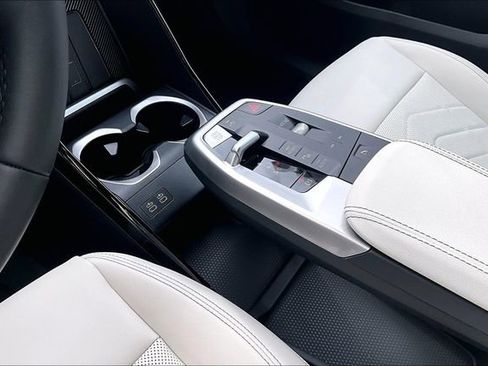 New 2026 BMW X1 xDrive28i w/ Convenience Package AWD/4WD image 8