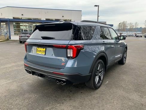 New 2026 Ford Explorer ST w/ Sun And Sound Package image 7