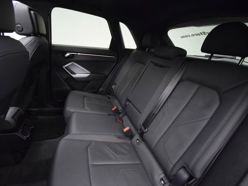 Used 2022 Audi Q3 2.0T Premium AWD/4WD image 24