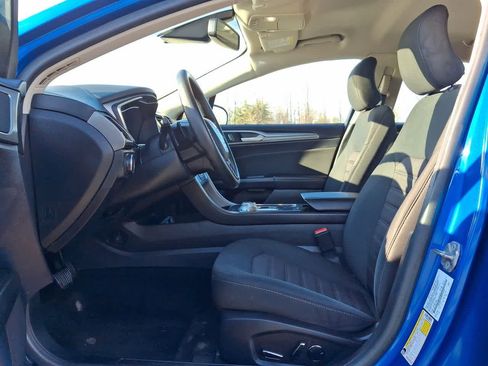 Used 2019 Ford Fusion SE image 17
