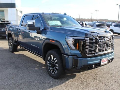 New 2026 GMC Sierra 2500 Denali Ultimate image 7