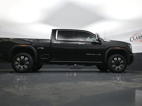 Used 2024 GMC Sierra 2500 Denali w/ Denali Reserve Package image 29
