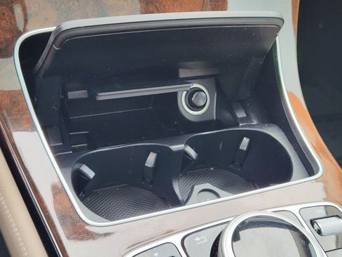 Used 2017 Mercedes-Benz GLC 300 image 13
