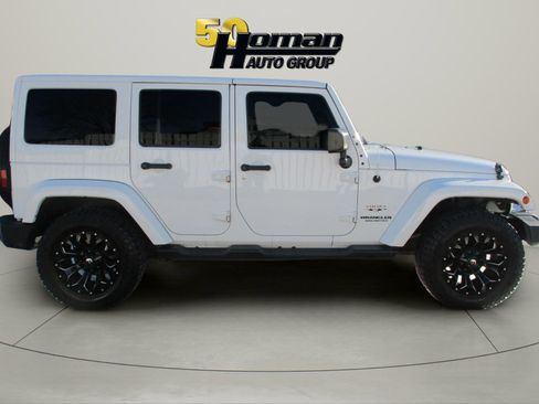Used 2016 Jeep Wrangler Unlimited Sahara w/ Dual Top Group image 6