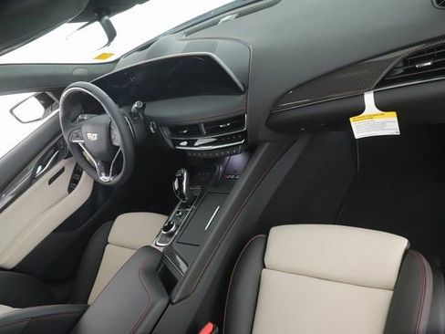 Used 2025 Cadillac CT5 V w/ Technology Package image 30