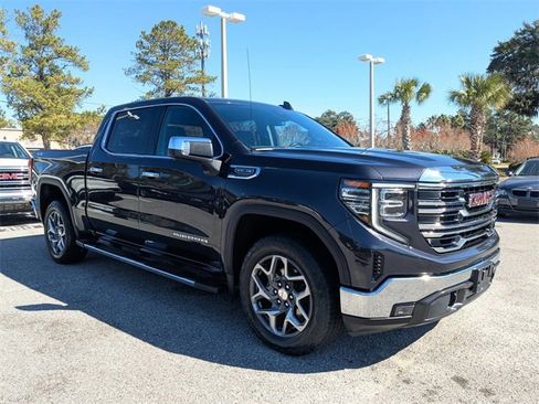 Used 2022 GMC Sierra 1500 SLT w/ SLT Premium Package image 2