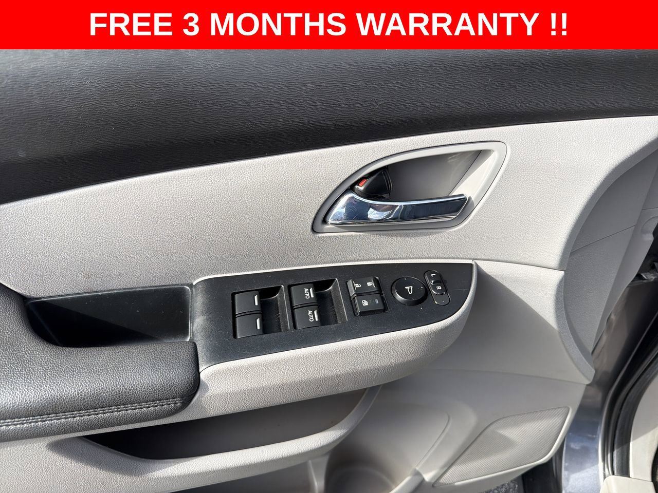 Used 2014 Honda Odyssey LX image 12
