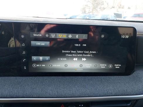 Used 2025 Nissan Kicks SV image 14