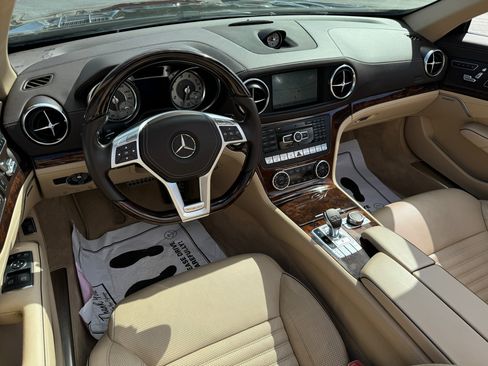 Used 2014 Mercedes-Benz SL 550 image 13