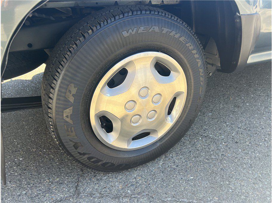 Used 1992 Toyota Pickup Deluxe RWD image 9