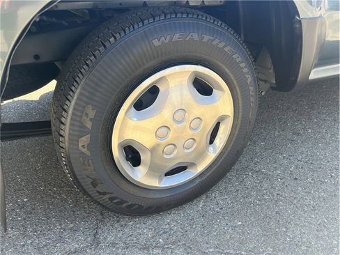 Used 1992 Toyota Pickup Deluxe image 9