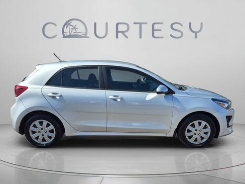Used 2022 Kia Rio S FWD image 6