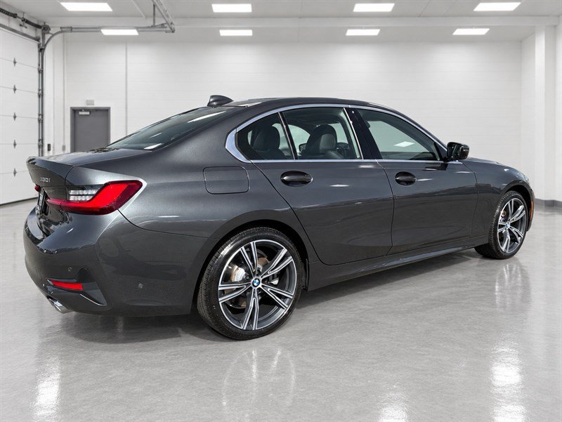 Used 2020 BMW 330i xDrive Sedan w/ Executive Package AWD/4WD image 7