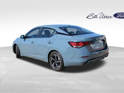Used 2024 Nissan Sentra SV image 7