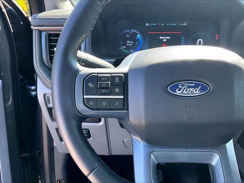 Used 2025 Ford F150 Lightning Flash AWD/4WD image 25