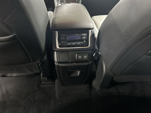 Used 2022 Subaru Ascent Onyx Edition image 22