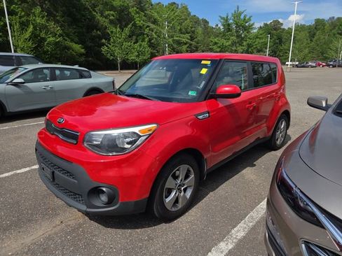 Used 2019 Kia Soul image 7