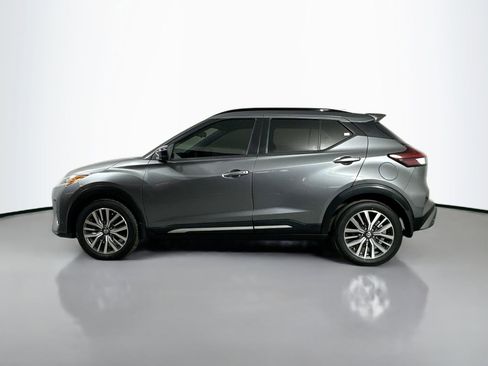 Used 2021 Nissan Kicks SR image 9