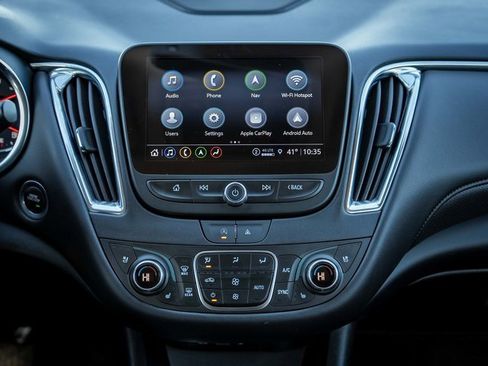 Used 2024 Chevrolet Malibu LT image 22