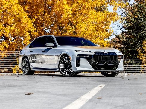 New 2025 BMW 760i xDrive w/ Executive Package image 9