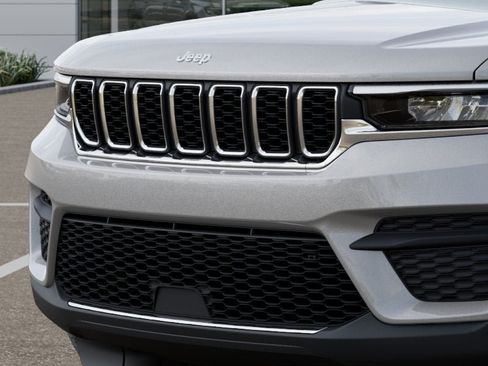 New 2026 Jeep Grand Cherokee 4WD image 37