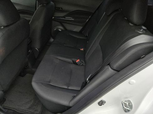 Certified 2024 Nissan Kicks S image 11