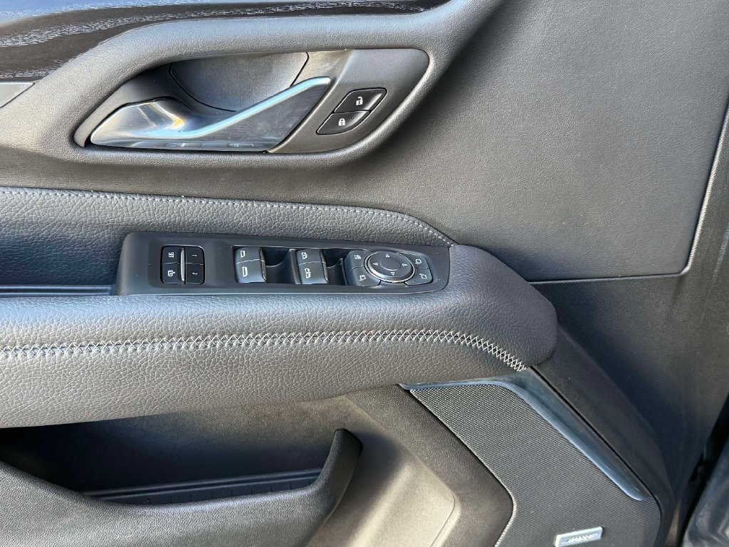 Used 2021 GMC Yukon XL Denali AWD/4WD image 22