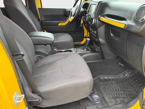 Used 2015 Jeep Wrangler Unlimited Sport w/ Quick Order Package 24S image 11