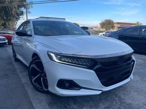 Used 2022 Honda Accord Sport image 3