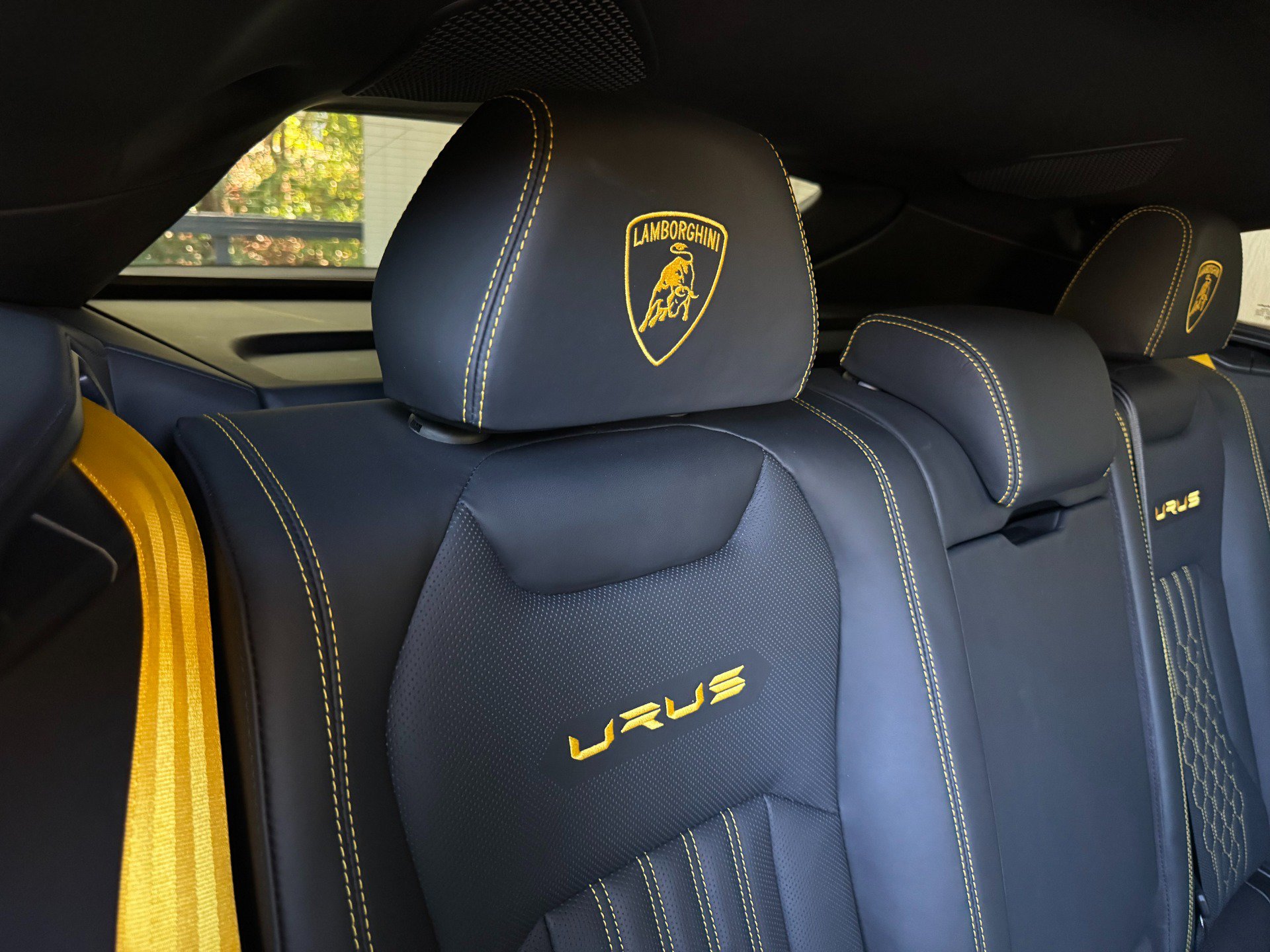 Used 2024 Lamborghini Urus Performante AWD/4WD image 46