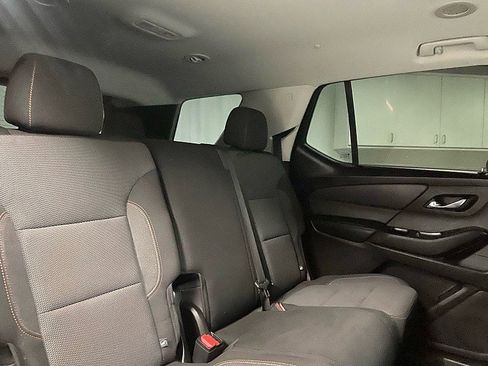 Used 2021 Chevrolet Traverse LS image 11
