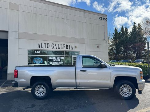 Used 2014 Chevrolet Silverado 1500 LT w/ LT Convenience Package image 3