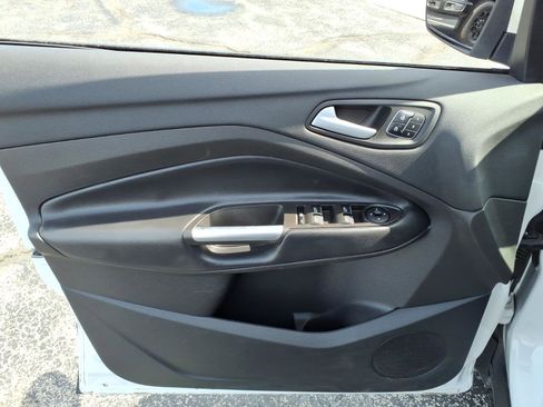 Used 2019 Ford Escape Titanium AWD/4WD image 18