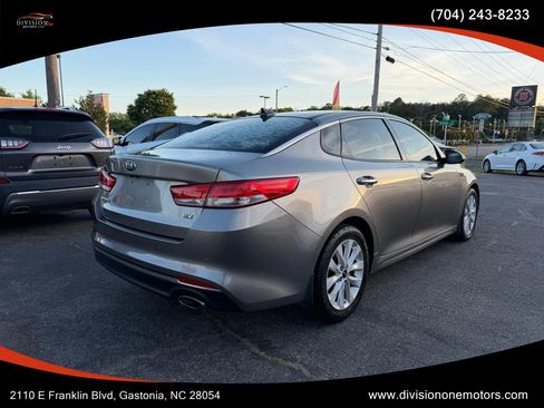 Used 2018 Kia Optima EX w/ Premium Package FWD image 7