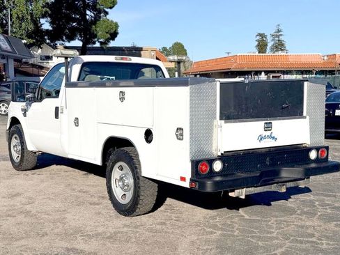 Used 2008 Ford F350 XL image 4