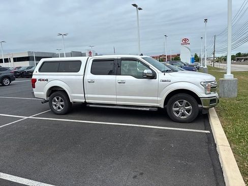 Used 2019 Ford F150 Lariat w/ Equipment Group 502A Luxury AWD/4WD image 4