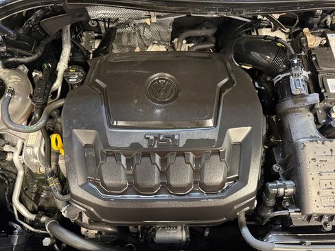 Used 2020 Volkswagen Tiguan SE R-Line image 22