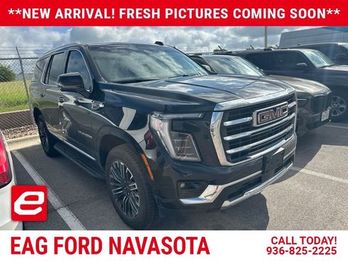 Used 2025 GMC Yukon Elevation RWD image 1