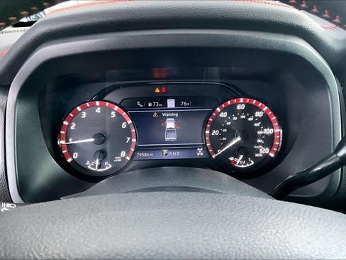 Used 2024 Nissan Titan PRO-4X w/ Pro-4x Convenience Package AWD/4WD image 26