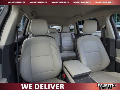 New 2026 Lincoln Nautilus Premier image 10