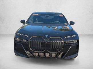 Used 2025 BMW i7 xDrive60 video 2