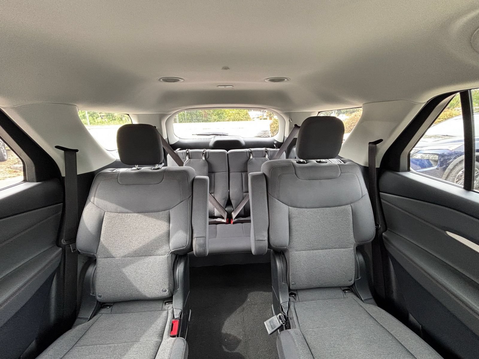 Used 2026 Ford Explorer Active AWD/4WD image 38