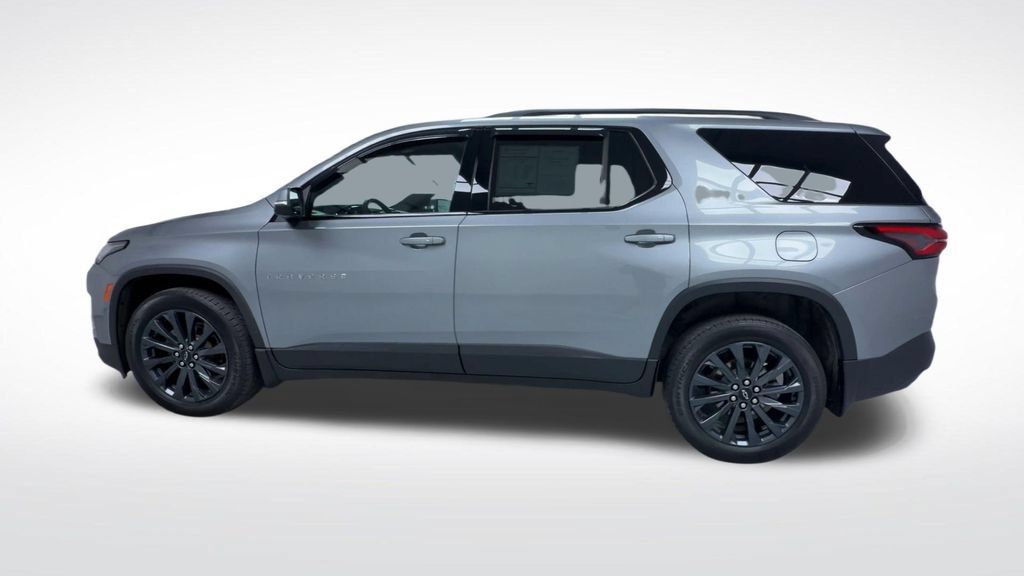 Used 2023 Chevrolet Traverse RS AWD/4WD image 5