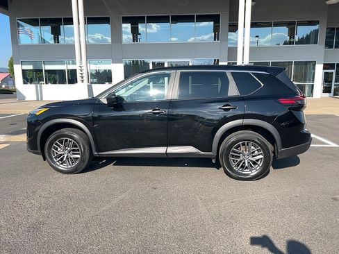 Used 2024 Nissan Rogue S AWD/4WD image 8