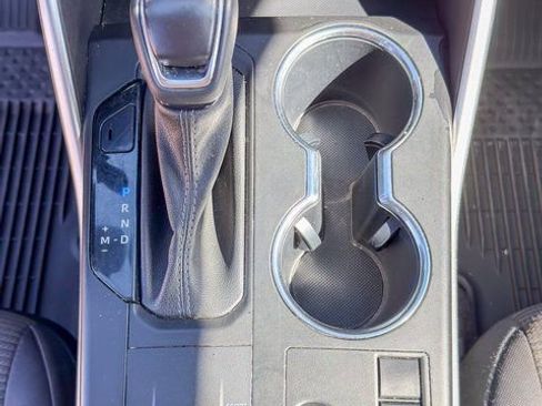 Used 2023 Toyota Highlander LE image 21